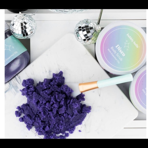 Bubbly Belle Essential Oil Scrub - Picture 3 of 4